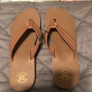 Women’s True Craft flip flops